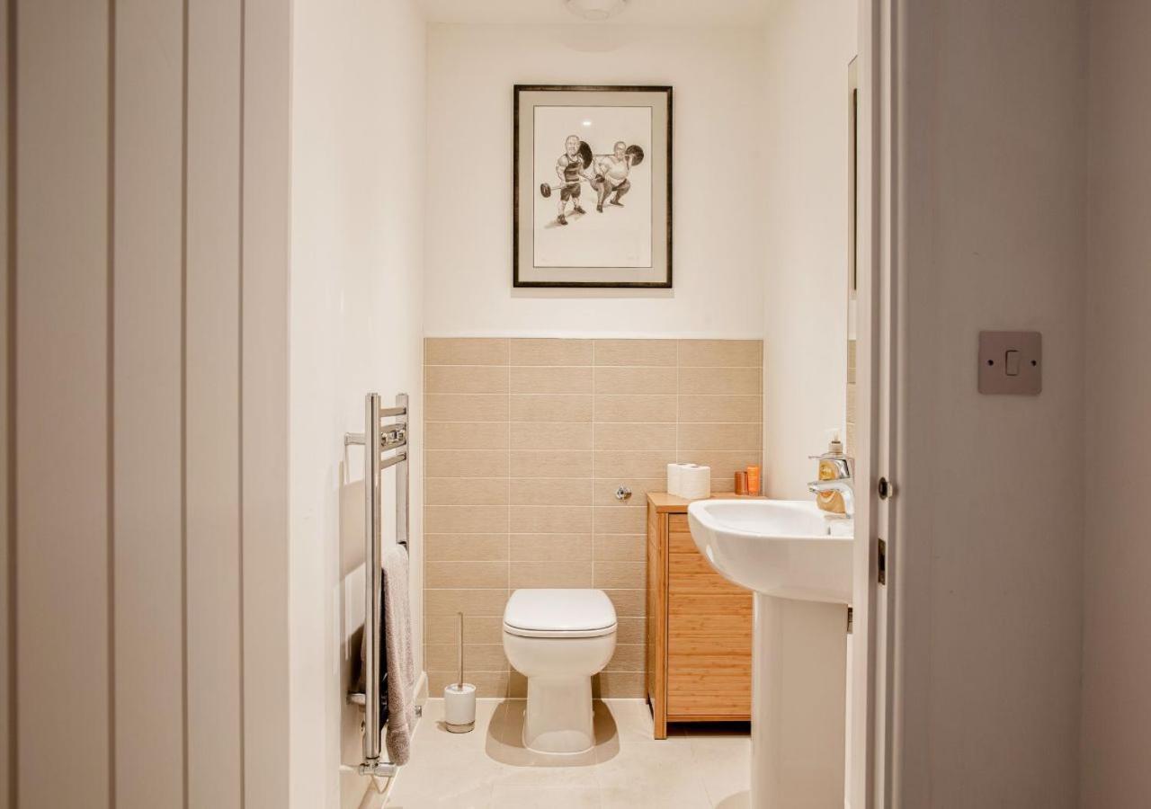 Villa Stunning 2 Bed With Private Patio And Free Parking à Cheltenham Extérieur photo